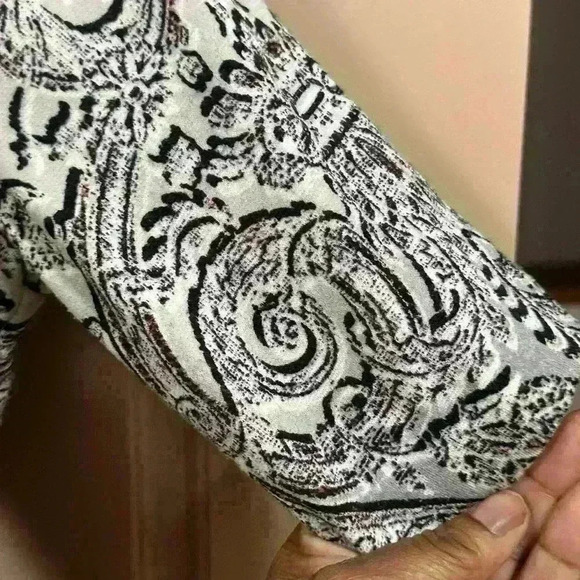 Maggy London Ombré Paisley Print Dress Size 6 - Picture 5 of 7